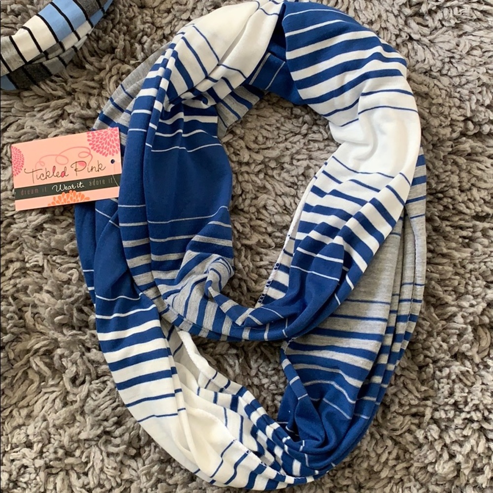 Scarf bundle - Picture 4 of 4